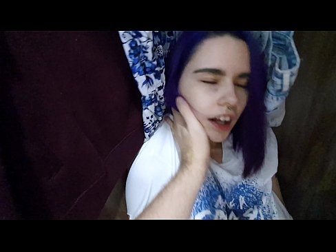 ❤️ I kitea taku tuahine i roto i te kaapata ka awhina ia ia ki te cum ❤ Sex ataata i mi.myinvest.top ❤