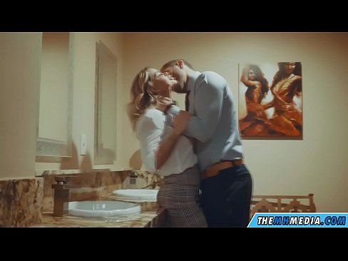 ❤️ Ina whakawaia koe e te kakaho tetona i roto i te wharepaku whanui ❤ Sex ataata i mi.myinvest.top ❤